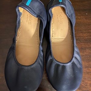 Tieks Flats in Navy